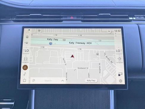 New 2025 Land Rover Range Rover SE image 13