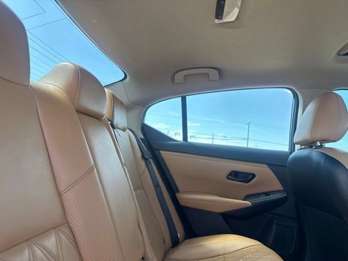 Used 2024 Nissan Sentra SV w/ SV Premium Package FWD image 27