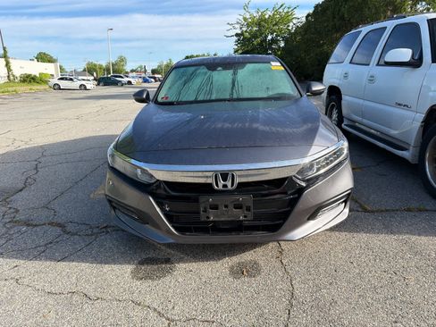 Used 2019 Honda Accord EX-L image 2