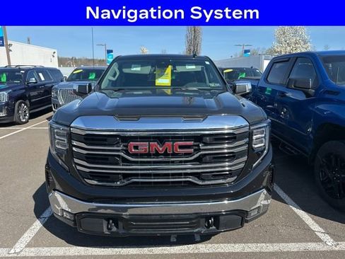 Used 2022 GMC Sierra 1500 SLT w/ SLT Premium Package AWD/4WD image 2