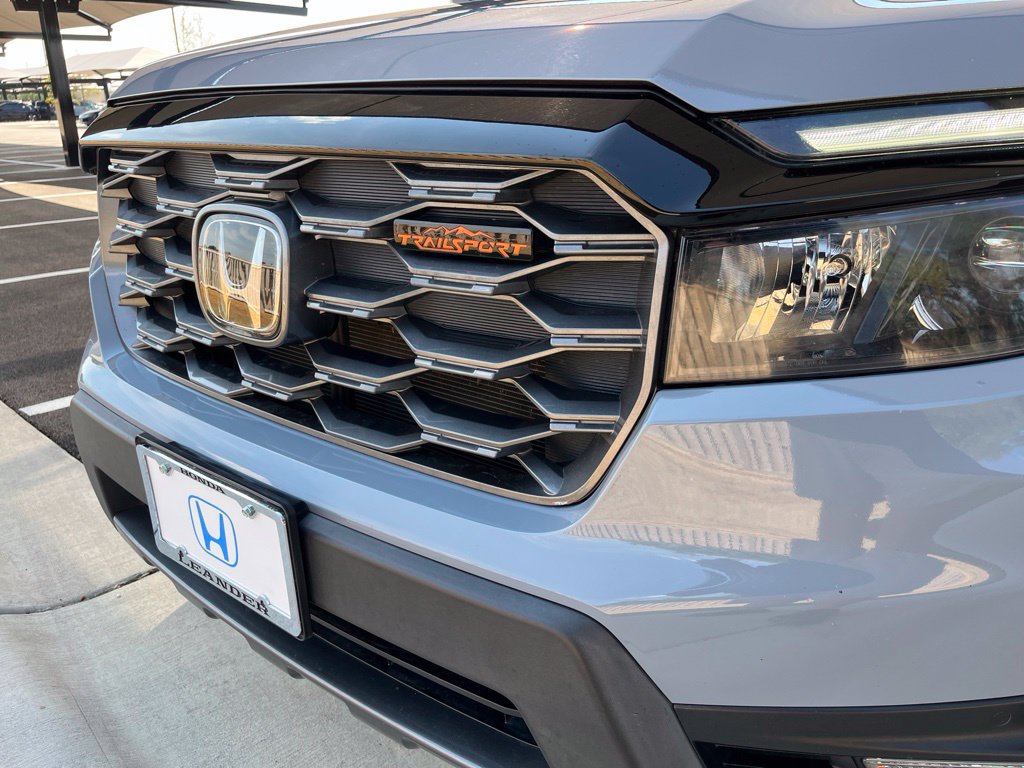 Certified 2022 Honda Passport TrailSport image 17