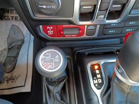 Used 2025 Jeep Wrangler Unlimited Sport S 4xe AWD/4WD image 22