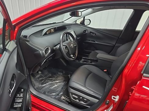 Used 2021 Toyota Prius Prime Limited FWD image 30