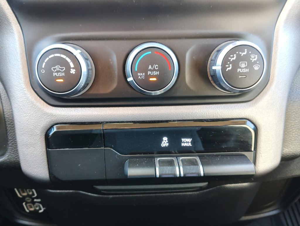 Used 2019 RAM 1500 Big Horn AWD/4WD image 6