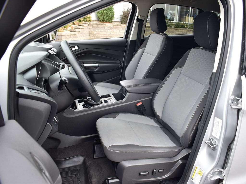 Used 2019 Ford Escape SE FWD image 5