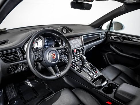 Used 2026 Porsche Macan S AWD/4WD image 4