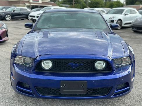 Used 2013 Ford Mustang GT Premium w/ Comfort Pkg RWD image 2