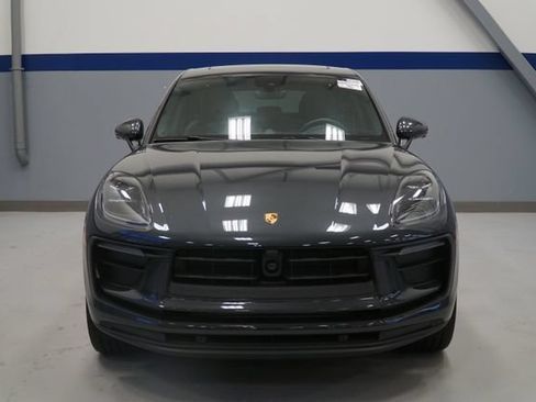 Certified 2026 Porsche Macan AWD/4WD image 13
