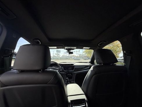 Used 2025 Cadillac XT6 Premium Luxury image 12