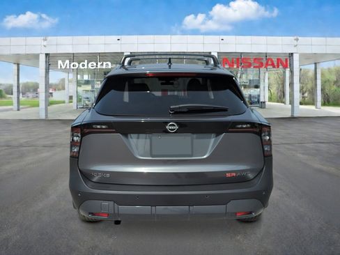 New 2026 Nissan Kicks SR w/ Cold Weather Package image 4