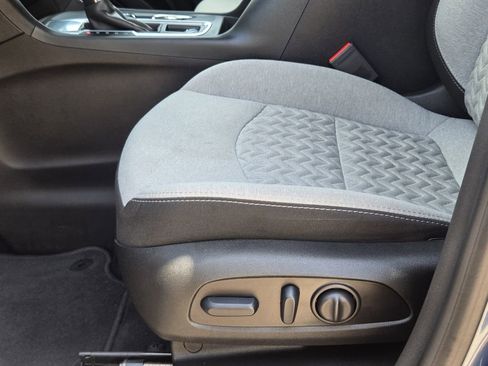 Used 2024 Chevrolet Equinox LS image 23