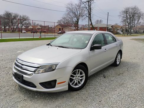 Used 2012 Ford Fusion S FWD image 3