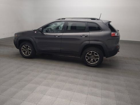 Used 2020 Jeep Cherokee Trailhawk w/ Comfort/Convenience Group AWD/4WD image 3