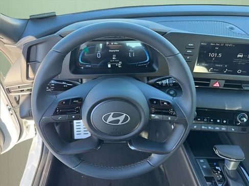 New 2026 Hyundai Elantra SEL Sport Premium w/ Cargo Package FWD image 21