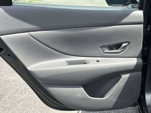 Used 2024 Hyundai Elantra SEL w/ Convenience Package FWD image 17