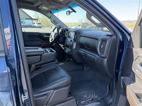 Used 2021 Chevrolet Silverado 1500 LT AWD/4WD image 11