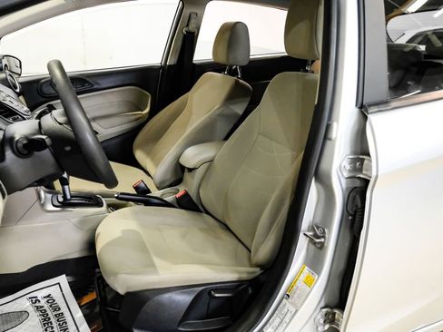 Used 2019 Ford Fiesta SE image 29