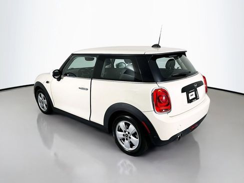 Used 2021 MINI Cooper 2-Door Hardtop FWD image 3