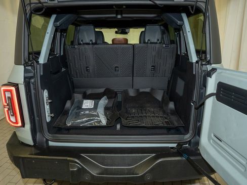 Used 2024 Ford Bronco Outer Banks image 6