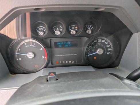 Used 2014 Ford F450 XL w/ Power Equipment Group image 16