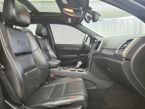 Used 2018 Jeep Grand Cherokee Overland image 27