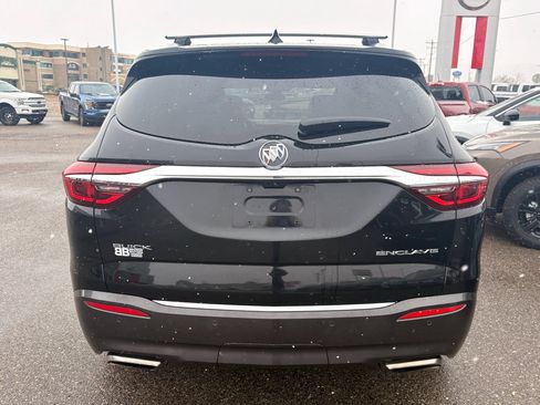 Used 2018 Buick Enclave Premium w/ Experience Buick Package AWD/4WD image 4