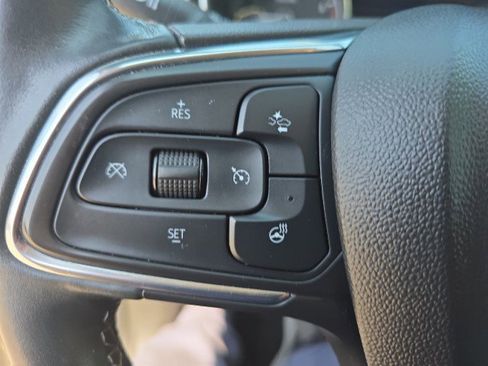 Used 2023 Buick Encore GX Essence w/ Experience Buick Package FWD image 22