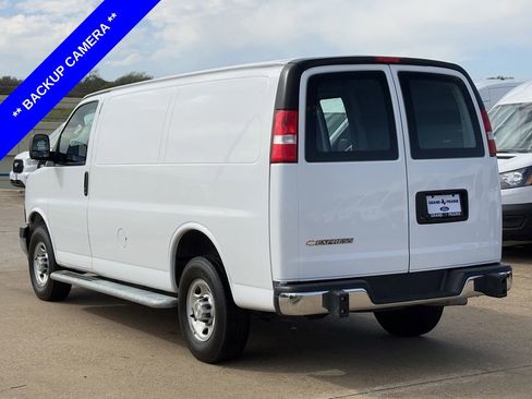 Used 2024 Chevrolet Express 2500 Work Van w/ Driver Convenience Package image 6