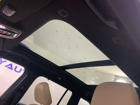 Used 2023 Jeep Grand Cherokee 4WD 4xe w/ Luxury Tech Group II image 30