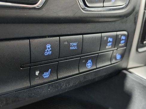 Used 2017 RAM 1500 Big Horn image 10