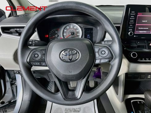 Used 2022 Toyota Corolla Cross L FWD image 13