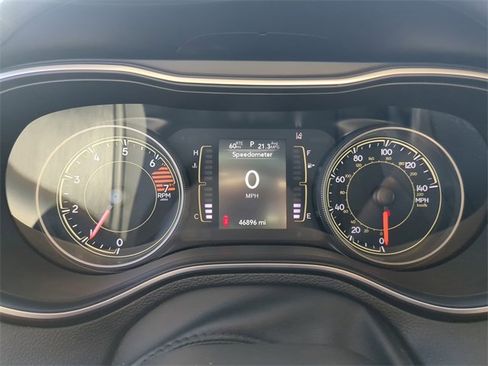 Used 2021 Jeep Cherokee Latitude Plus image 33