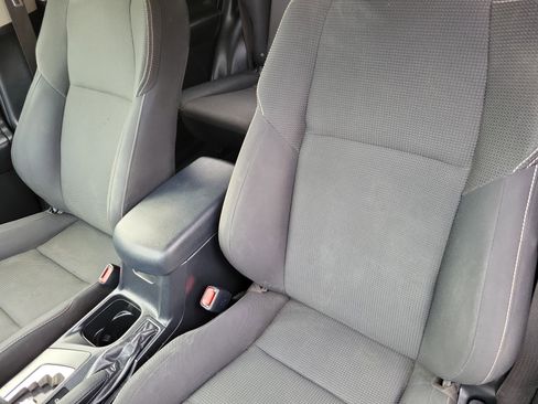 Used 2018 Toyota RAV4 XLE image 11