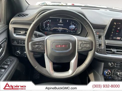 Certified 2024 GMC Yukon SLT w/ SLT Premium Package AWD/4WD image 12