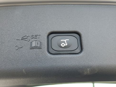 New 2026 Lincoln Nautilus Premier AWD/4WD image 31