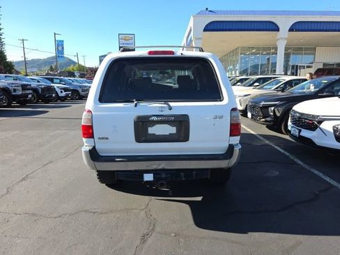 Used 1996 Toyota 4Runner SR5 AWD/4WD image 4