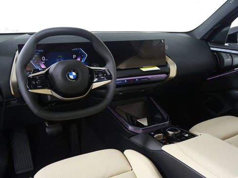 Used 2025 BMW X3 xDrive30i w/ Premium Package image 18