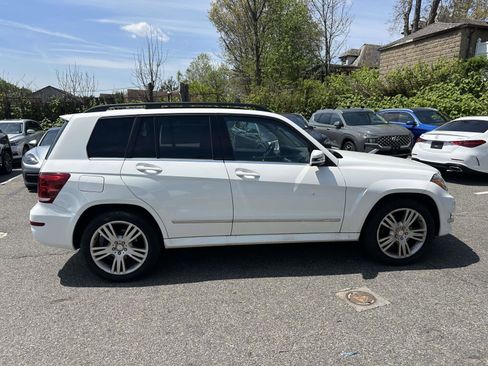 Used 2015 Mercedes-Benz GLK 350 4MATIC image 2