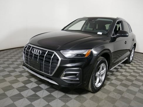Used 2023 Audi Q5 2.0T Premium w/ Convenience Package image 7