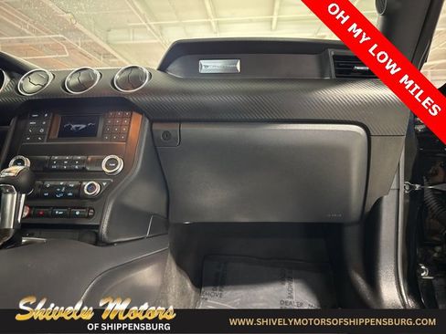 Used 2022 Ford Mustang Coupe image 32