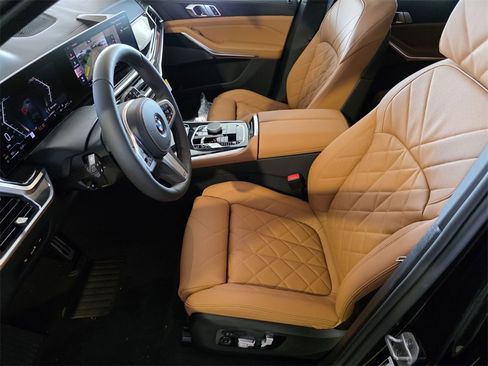 New 2026 BMW X5 sDrive40i image 7