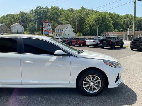 Used 2018 Hyundai Sonata SE FWD image 9