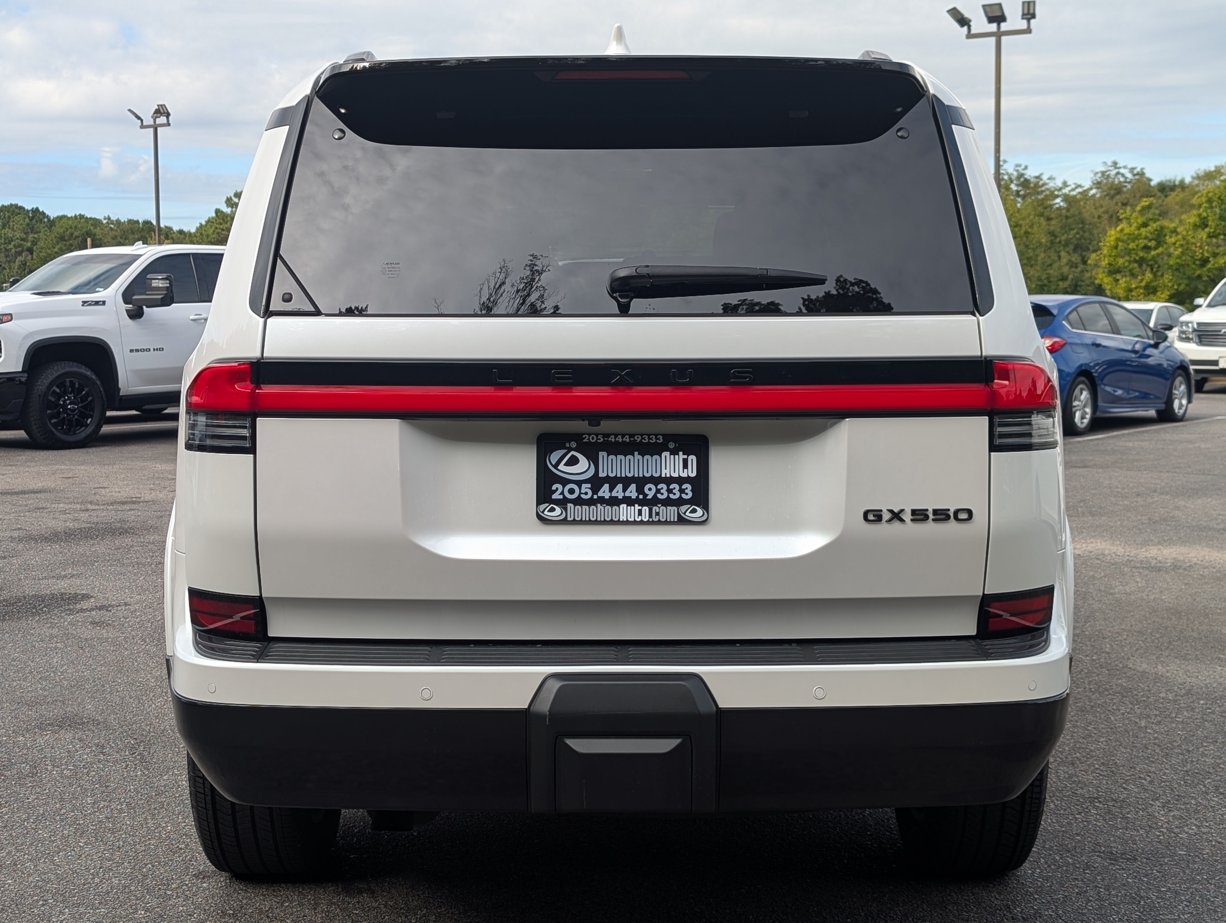 Used 2026 Lexus GX 550 w/ Accessory Package (2T) AWD/4WD image 8