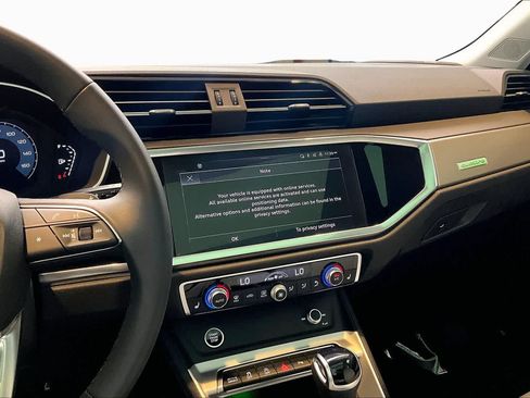 Certified 2025 Audi Q3 2.0T Premium Plus w/ Premium Plus Package AWD/4WD image 7