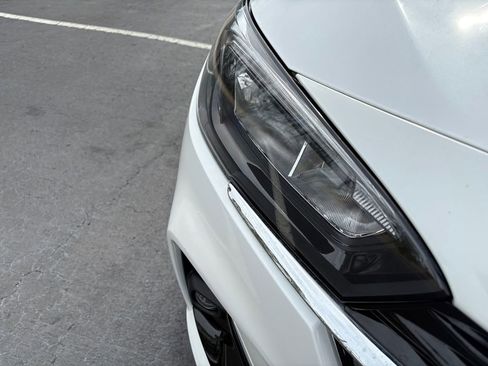 Used 2022 Buick Encore GX Select w/ Sport Touring Package image 28