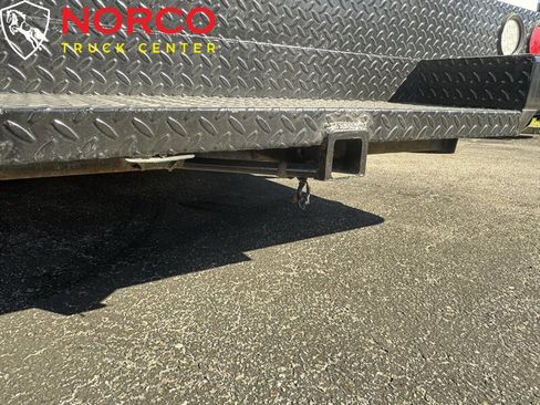 Used 2022 Ford E-350 and Econoline 350 Super Duty w/ Power Windows & Locks Group image 13