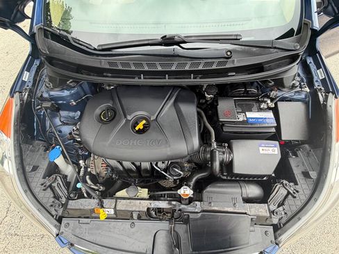 Used 2013 Hyundai Elantra GLS w/ Preferred Pkg FWD image 29