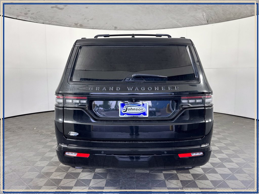 Used 2024 Jeep Grand Wagoneer Series III w/ Rear Seat Video Group 1 AWD/4WD image 6