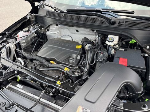 Used 2026 Buick Envista Avenir FWD image 36