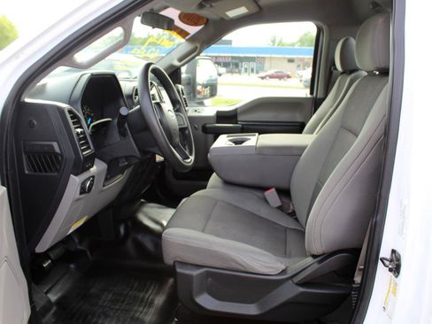 Used 2016 Ford F150 XL w/ XL Power Equipment Group AWD/4WD image 9
